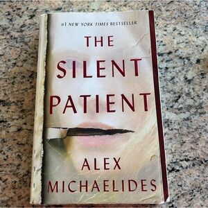 The Silent Patient by Alex Michaelides - Cream Cover